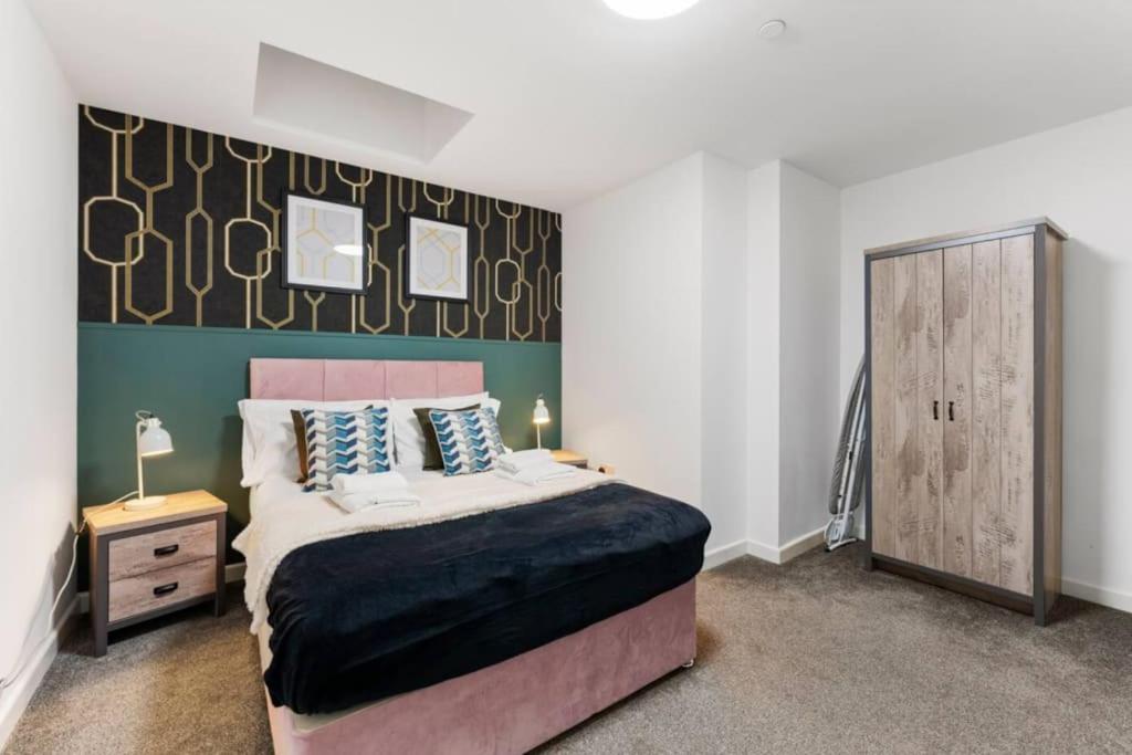 Modern Spacious Three Bedrooms With Private Garden Cardiff Buitenkant foto