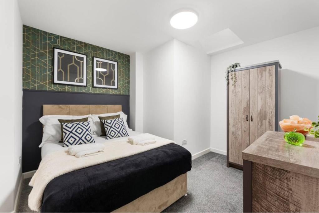 Modern Spacious Three Bedrooms With Private Garden Cardiff Buitenkant foto